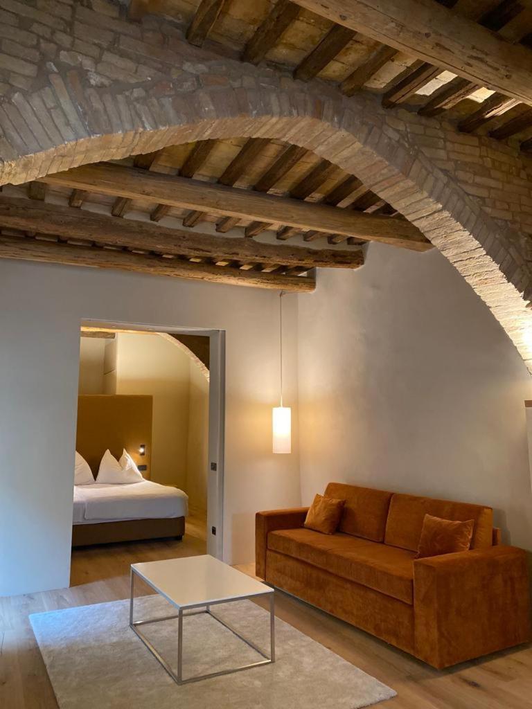 Della Scala * San Quirico d'Orcia