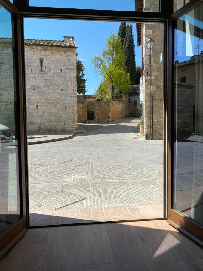 Della Scala *